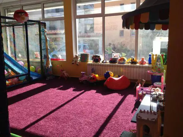 1. Снимка на детска занималня в Люлин 10 в детски център Шугърленд