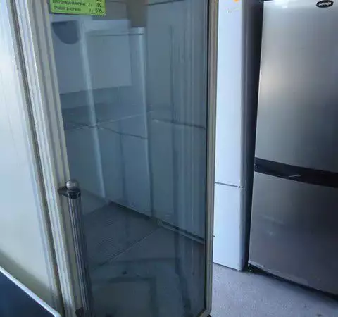 Хладилни витрини втора употреба плюсови вертикални за заведе