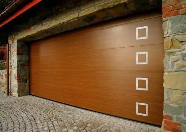 3. Снимка на Здрави ролетни и секционни гаражни врати, охр. ролетки щори