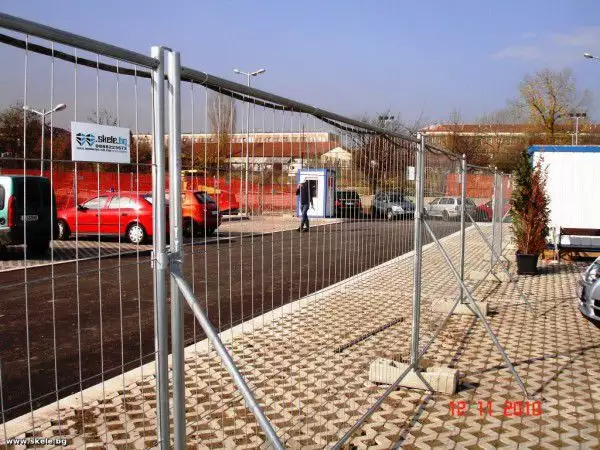 2. Снимка на Мобилна строителна ограда под наем
