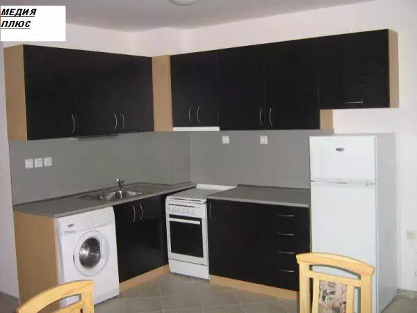 1. Снимка на Тристаен нов обзаведен апартамент Кършияка - Пловдив