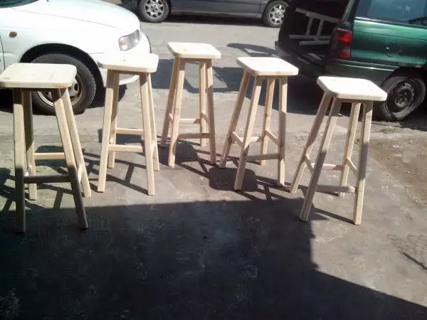 2. Снимка на Бар столове, дървени