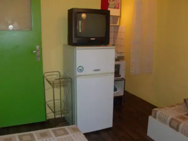 6. Снимка на Нощувки уютен двустаен апартамент до пантеона - Русе