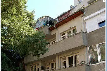 Продавам луксозен апартамент - Варна