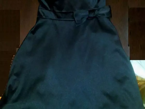 1. Снимка на Нова Черна сатенена рокля