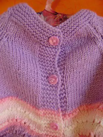 5. Снимка на Шарена плетена жилетка