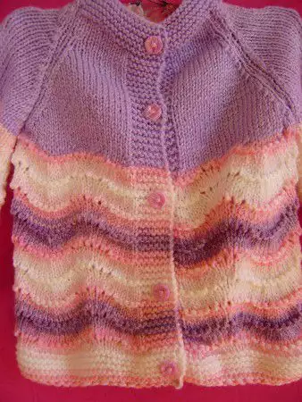 9. Снимка на Шарена плетена жилетка