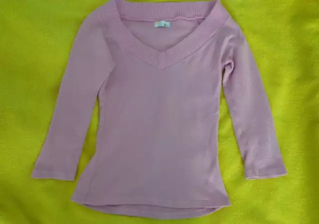 1. Снимка на Розово пуловерче