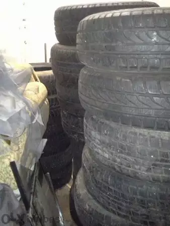 2. Снимка на гуми зимни - супер състояние