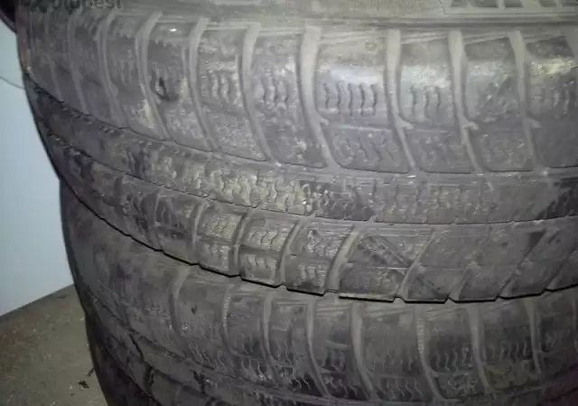 7. Снимка на гуми зимни - супер състояние