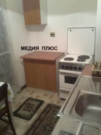1. Снимка на двустаен панелен апартамент в квартал Гагарин