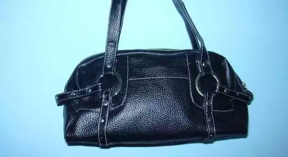 Нова черна дамска чанта