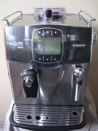 24. Снимка на продавам кафе машини втора употреба.