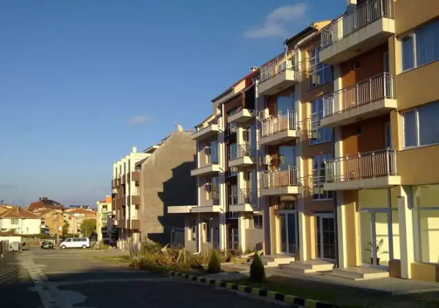 1. Снимка на Нови апартаменти със супер цена в новия град Созопол