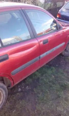 2. Снимка на Rover 200 1.4 16v на части