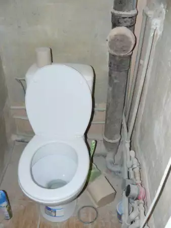 Монтаж и смяна на тоалетни чинии и моноблокове