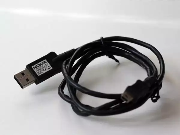 2. Снимка на Продавам оригинален Nokia Dke - 2 USB кабел