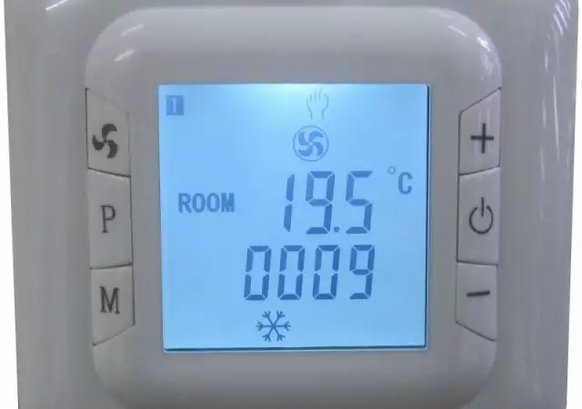 2. Снимка на UN - 01 PRG термостат за управление на вентилаторни конвектори
