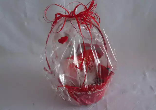3. Снимка на Луксозна кошница за Свети Валентин за Него или за Нея
