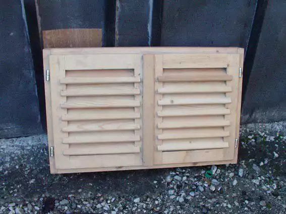 1. Снимка на Производство на дървени прозорци, врати, елементи от масив