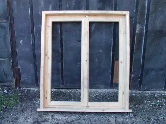 4. Снимка на Производство на дървени прозорци, врати, елементи от масив
