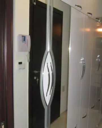 3. Снимка на нов обзаведен апартамент в квартал Кършияка - Новотел Пловдив