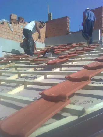 1. Снимка на ремонт на покриви, керемиди, хидроизолации, покривни конструкци