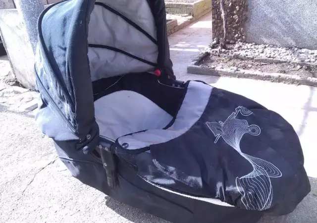 3. Снимка на Продавам комбинирана детска количка