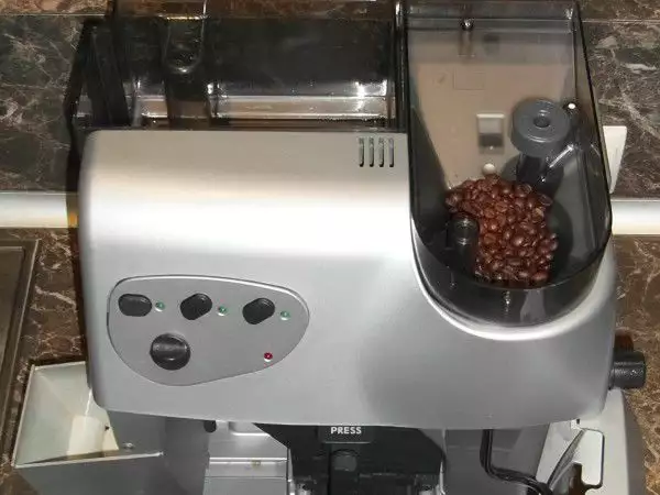 11. Снимка на SAECO VIENNA Superautomatica - кафемашина робот