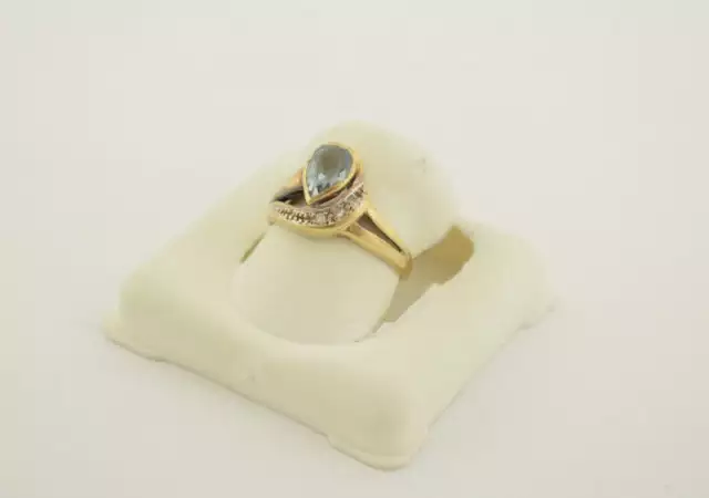 2. Снимка на златен пръстен с бледосин камък 33483 - 2