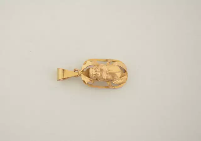 златна висулка - бръмбар 33483 - 1