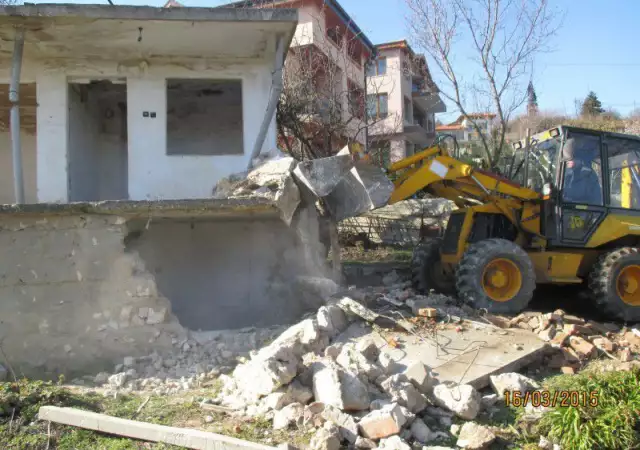 1. Снимка на Събаряне на къщи Варна