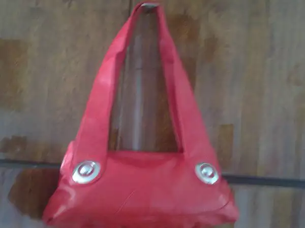 1. Снимка на Червена дамска чанта нова