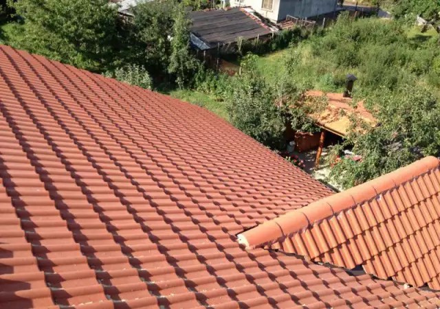 1. Снимка на Предлагаме всички услуги, свързани с ремонт на покриви