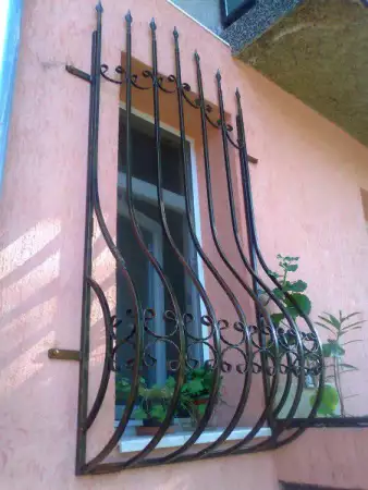 4. Снимка на Изработвам метални порти, врати, огради, решетки, ковано желязо