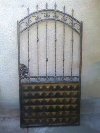 9. Снимка на Изработвам метални порти, врати, огради, решетки, ковано желязо