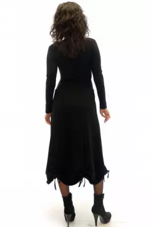 4. Снимка на Черна рокля Долорес