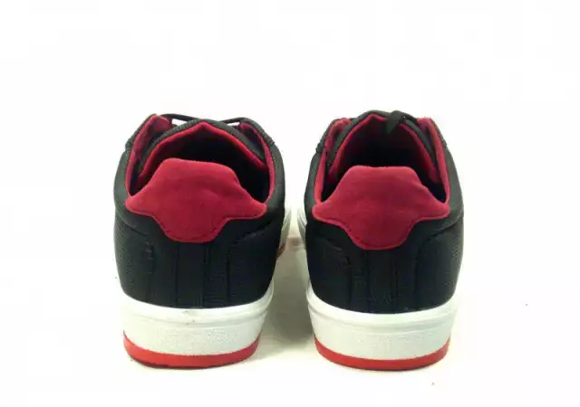 6. Снимка на Спортни обувки в черен цвят