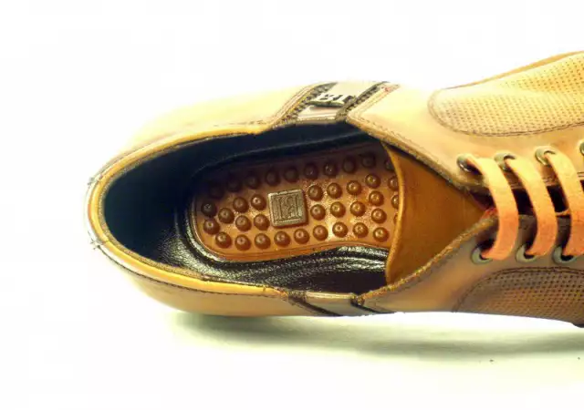 5. Снимка на Елегантни кафяви мъжки обувки
