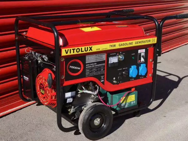 8. Снимка на 7 kW Монофазни генератори VITOLUX с ел.стартер