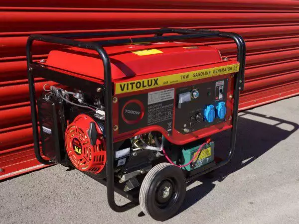6. Снимка на 7 kW Монофазни генератори VITOLUX с ел.стартер