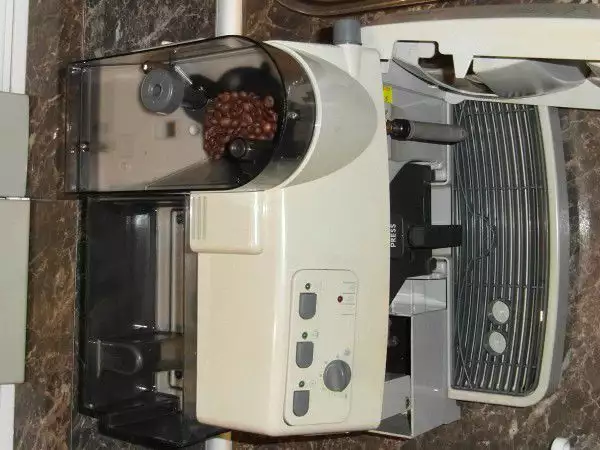 12. Снимка на SAECO VIENNA Superautomatica - кафемашина робот