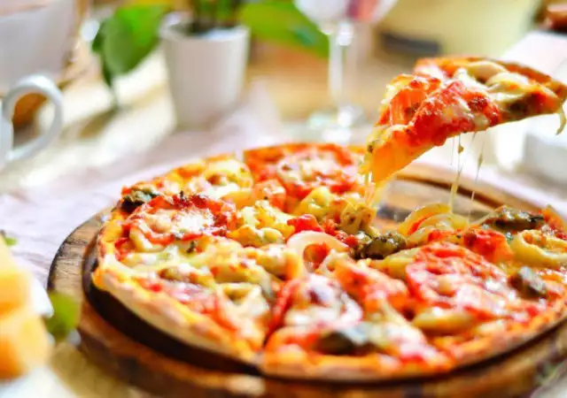 1. Снимка на Денонощна доставка на Пица Поръчай от FOODOrder.click