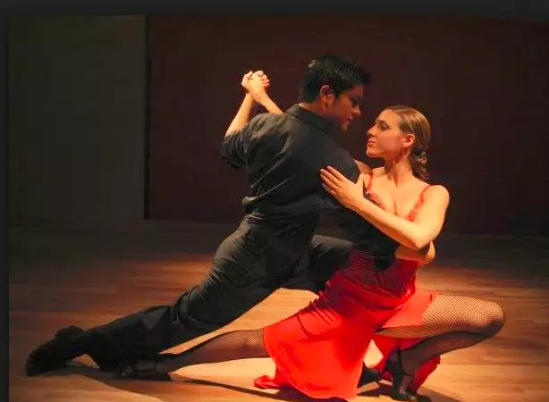 4. Снимка на Урок за начинаещи по Аржентинско танго с Алехандро Чавез