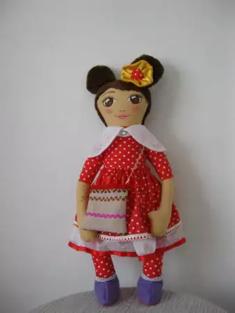 5. Снимка на ръчно изработени кукли