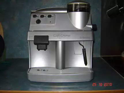 4. Снимка на Лесна за употреба кафе машина саеко виена - цвят сребрист мета