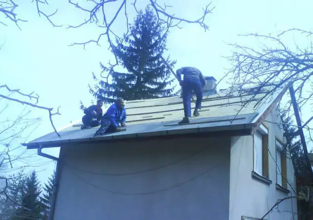 4. Снимка на ремонт на покриви и всичко за вашия дом