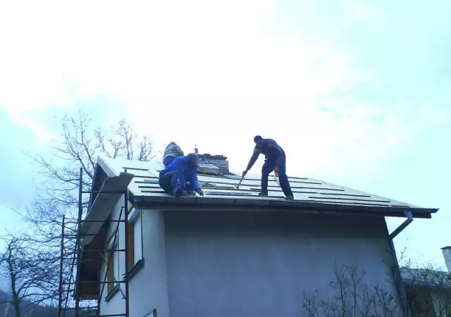 8. Снимка на ремонт на покриви и всичко за вашия дом