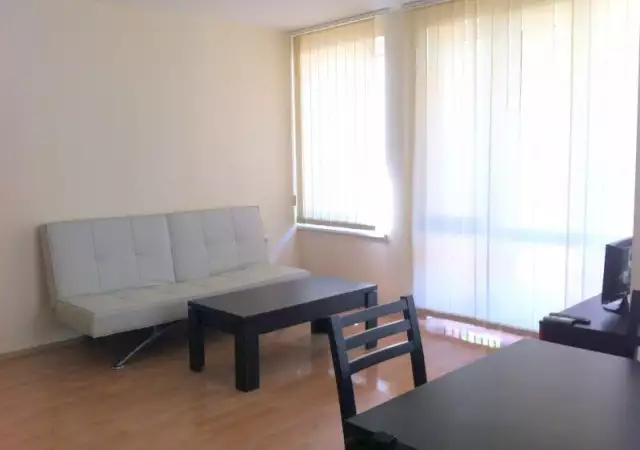 Апартамент в Равда на 100м. отплажа под наем - Сезон 2015