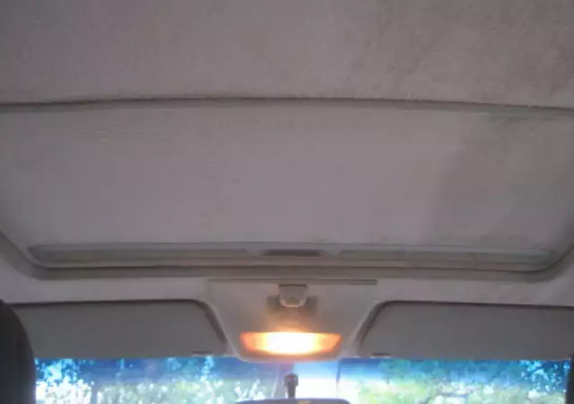 1. Снимка на Taпициране тавани и врати на коли